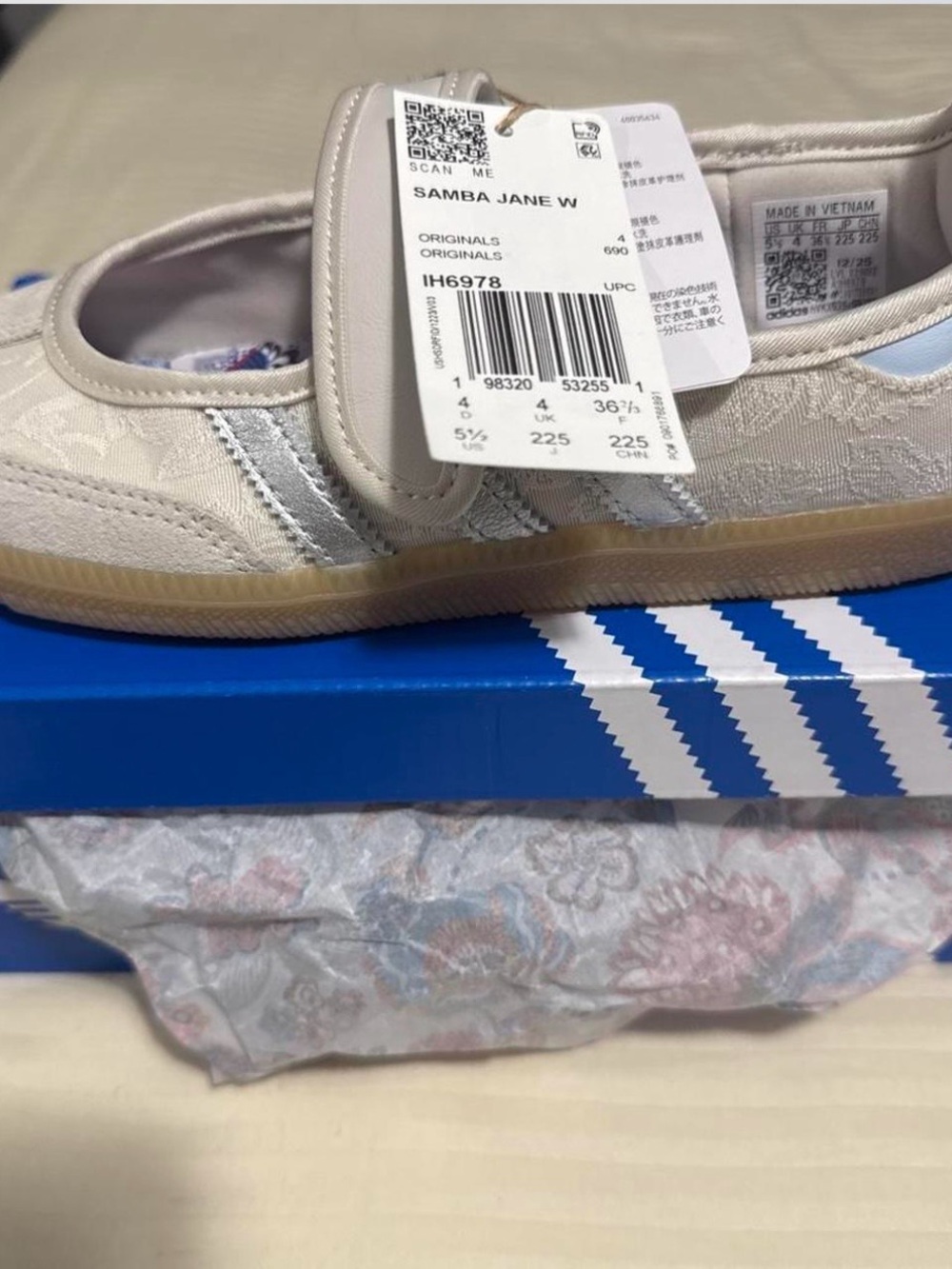 adidas Samba Jane W Cream Slip-On Kids Sneakers with Silver Stripes
